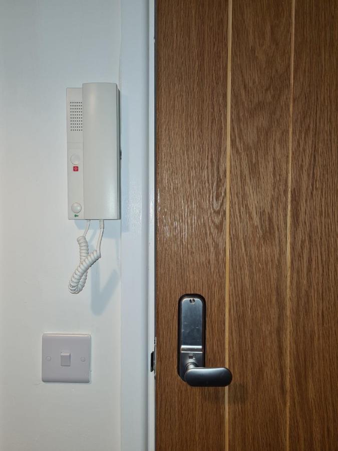 Superb Modern Flat In Northampton, Parking &Ev Διαμέρισμα Εξωτερικό φωτογραφία