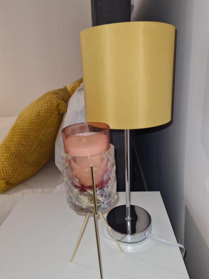 Superb Modern Flat In Northampton, Parking &Ev Διαμέρισμα Εξωτερικό φωτογραφία